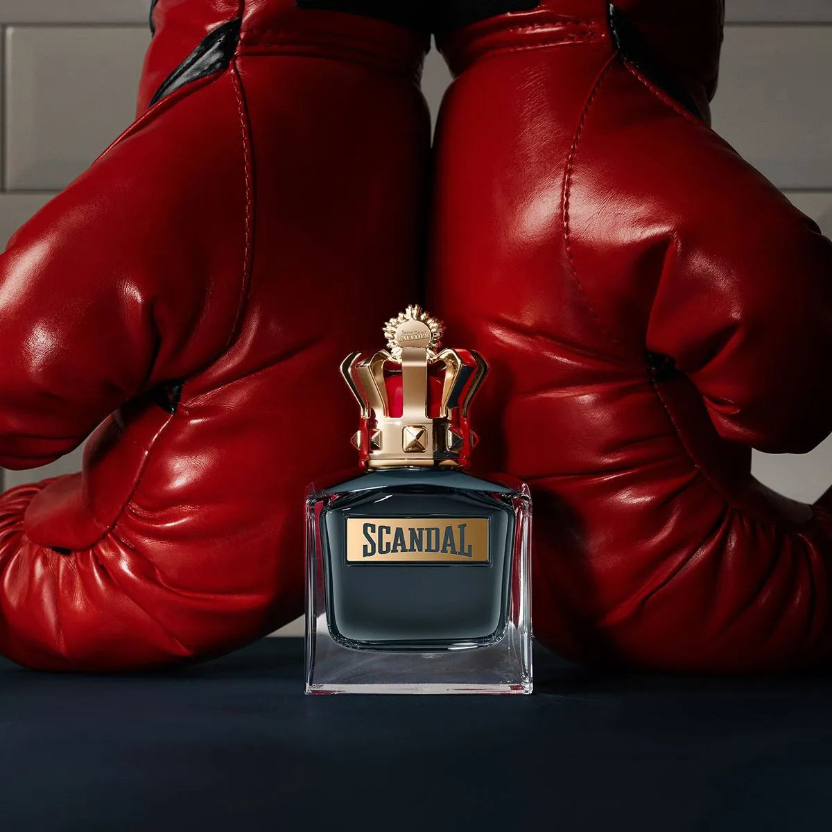 Estuche Jean Paul Gaultier Scandal Him EDT (M) / 2 Pc SP 100 ml; DEO - 6 - Privé Perfumes Honduras