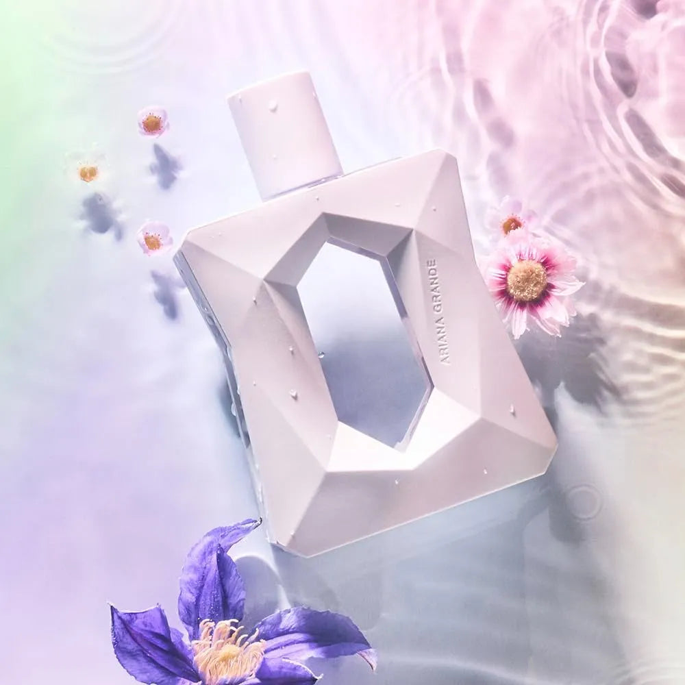 Perfume Ariana Grande God Is A Woman EDP (W) / 100 ml - 5 - Privé Perfumes Honduras